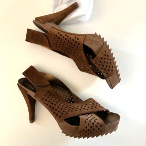 Pedro Garcia Tobacco Suede Cross Strap Platform Sandal | 4.25” Heel | Size 8.5 - Picture 13 of 15